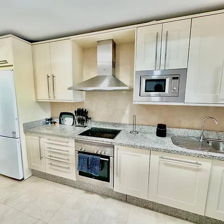 Piso De Lujo Totalmente Equipado A Estrenar 6