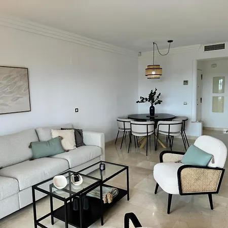 Piso De Lujo Totalmente Equipado A Estrenar 6 Estepona